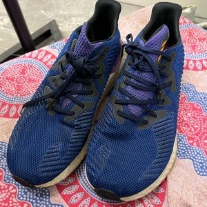 Adidas 10.5 running shoe - used - fair condition